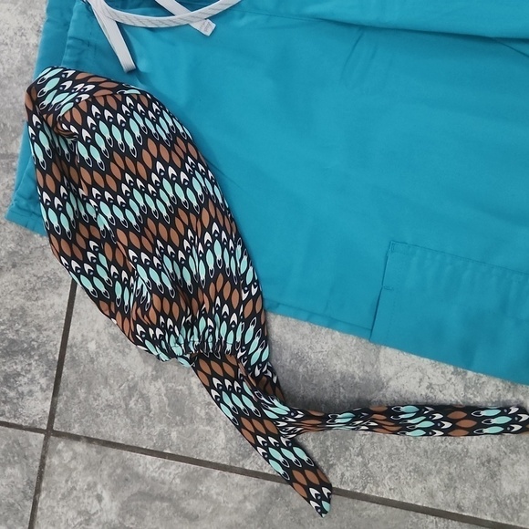 LANDAU Teal Scrub Pants Size XS/S  with Scrub Cap NWT - Picture 8 of 8